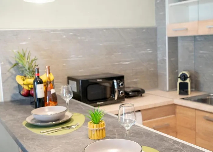 Apartamento Private Patio - 3 Min Walk To - Diamond 1