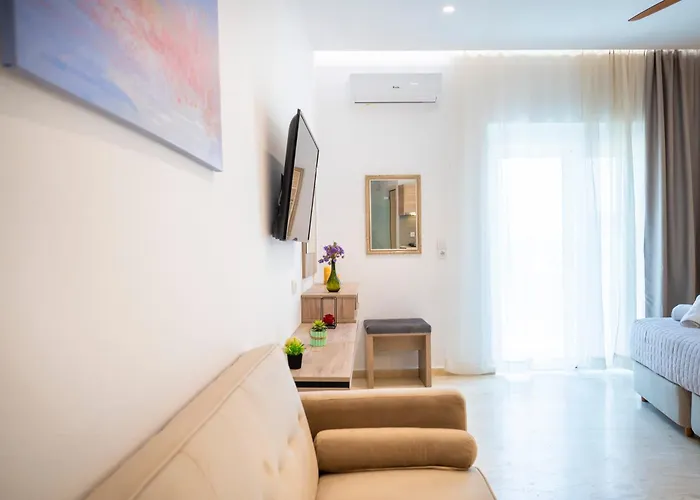 Private Patio - 3 Min Walk To - Diamond 1 *